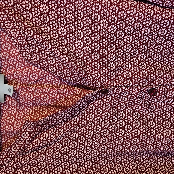 Catherines Red And White Patterned V Neck Blouse. In EUC - Picture 4 of 6